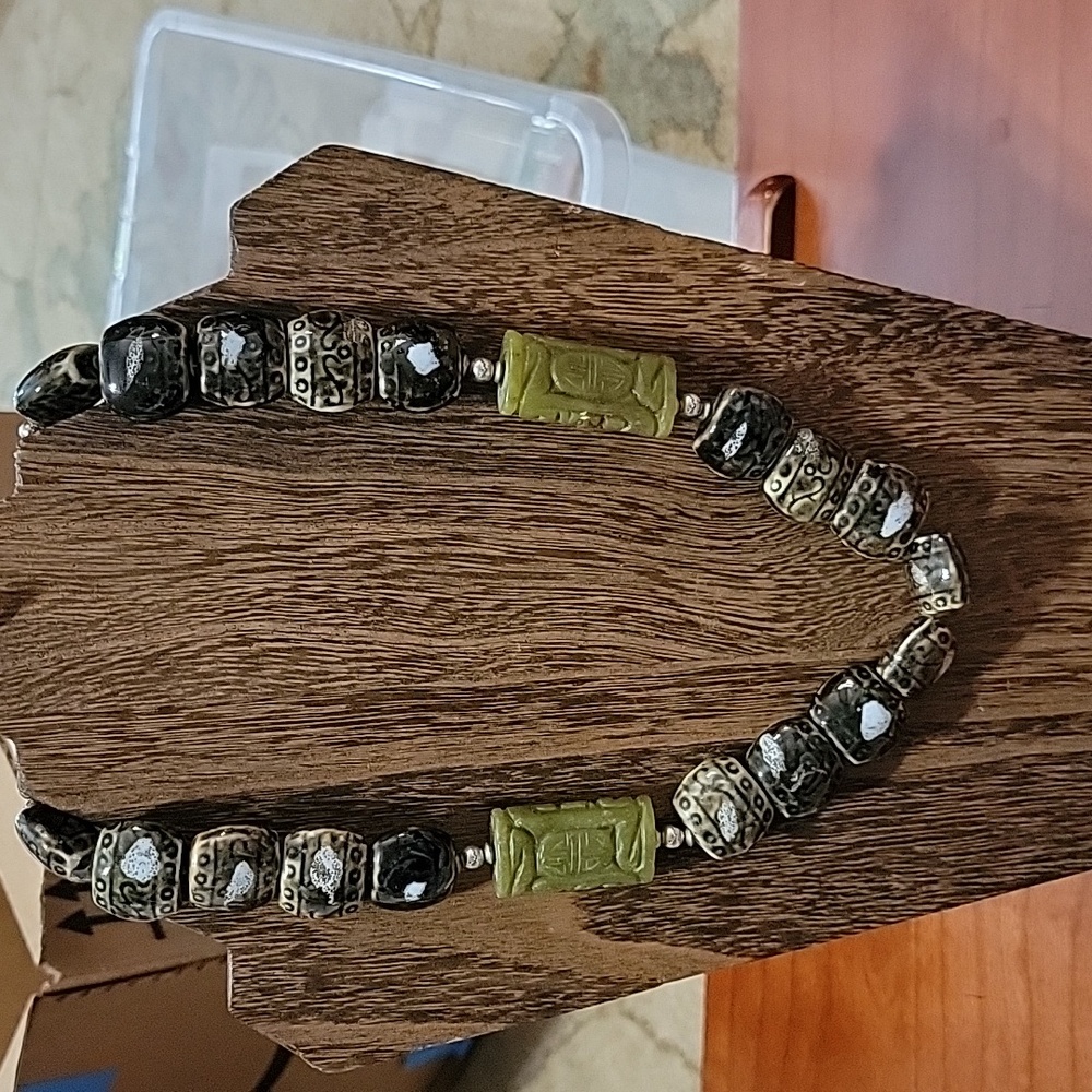 Chinese Carved Jade beads and glass beads necklace 21"